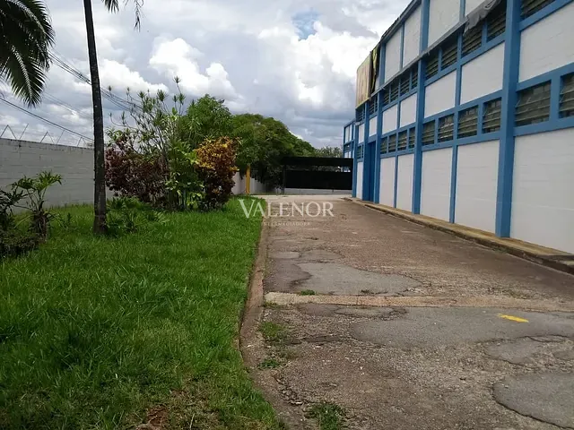 Galpão / Barracão com 18000m², à venda ou para alugar, no bairro Vila Cantoni em Jundiaí