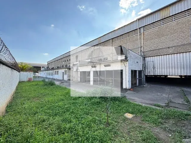 Galpão / Barracão com 11500m², para alugar, no bairro Industrial Anhangüera em Osasco