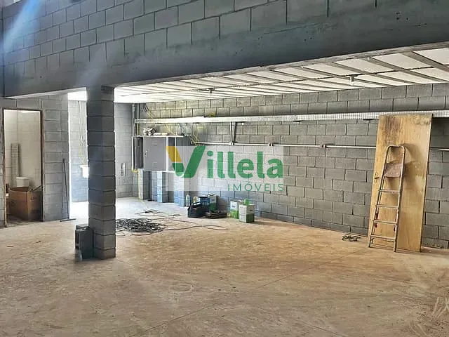 Galpão / Barracão à venda, no bairro Centro em Poá