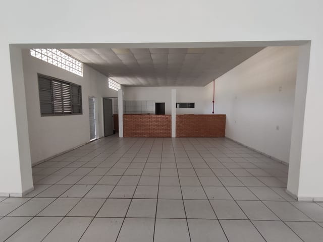 Galpão / Barracão para alugar, no bairro Barreiros em São José