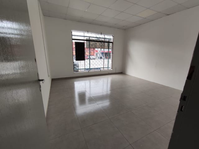 Galpão / Barracão para alugar, no bairro Barreiros em São José