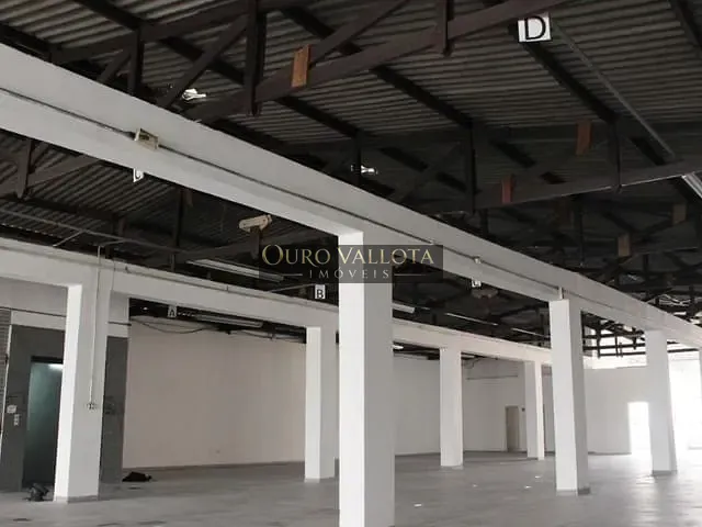 Galpão / Barracão com 1000m², para alugar, no bairro Brás em São Paulo
