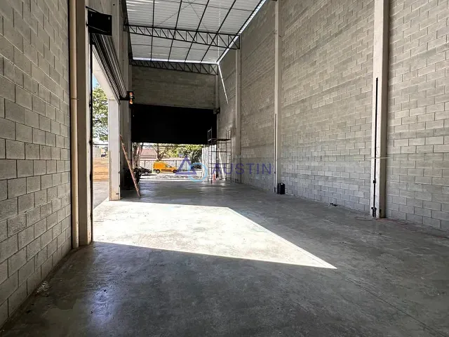 Galpão / Barracão com 600m², para alugar, no bairro Butantã em São Paulo