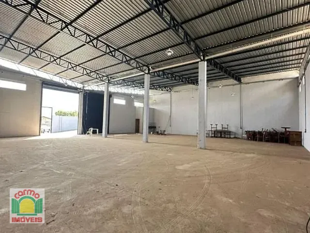 Galpão / Barracão com 1100m², para alugar, no bairro Polocentro l em Anápolis
