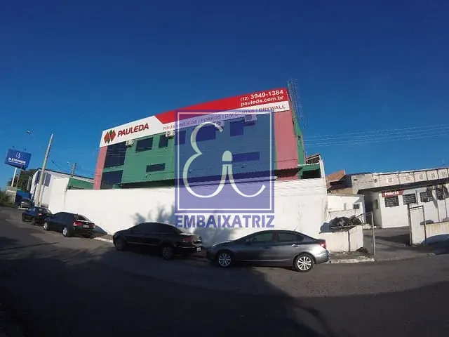 Galpão / Barracão com 300m², à venda, no bairro Jardim Diamante em São José dos Campos