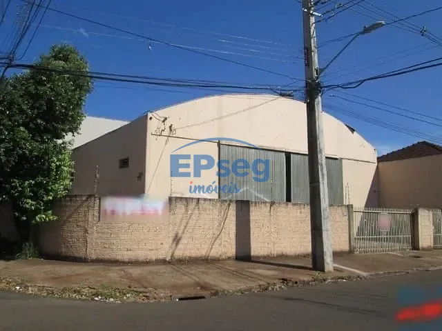 Galpão / Barracão com 400m², para alugar, no bairro Jardim Morumbi em Londrina