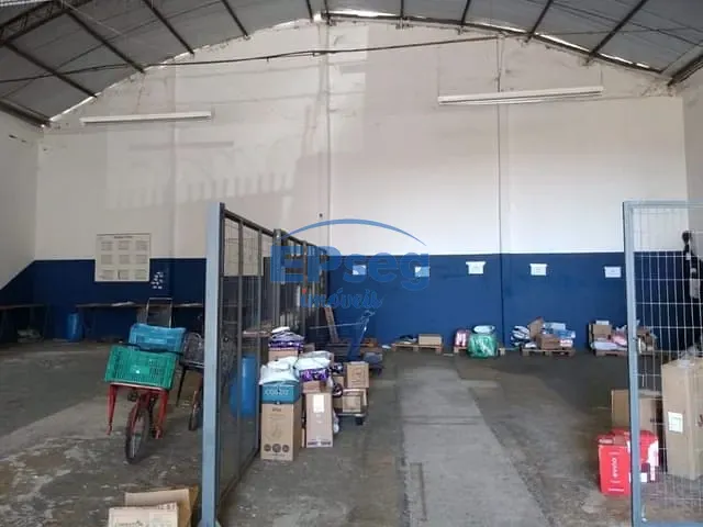 Galpão / Barracão com 400m², para alugar, no bairro Jardim Morumbi em Londrina