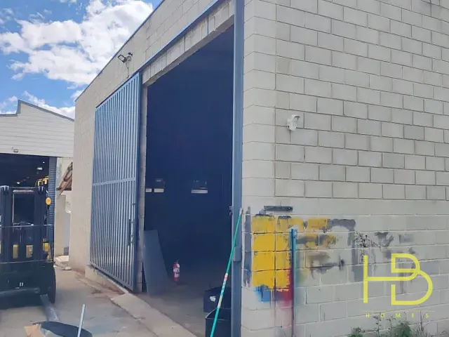 Galpão / Barracão com 2500m², para alugar, no bairro Éden em Sorocaba