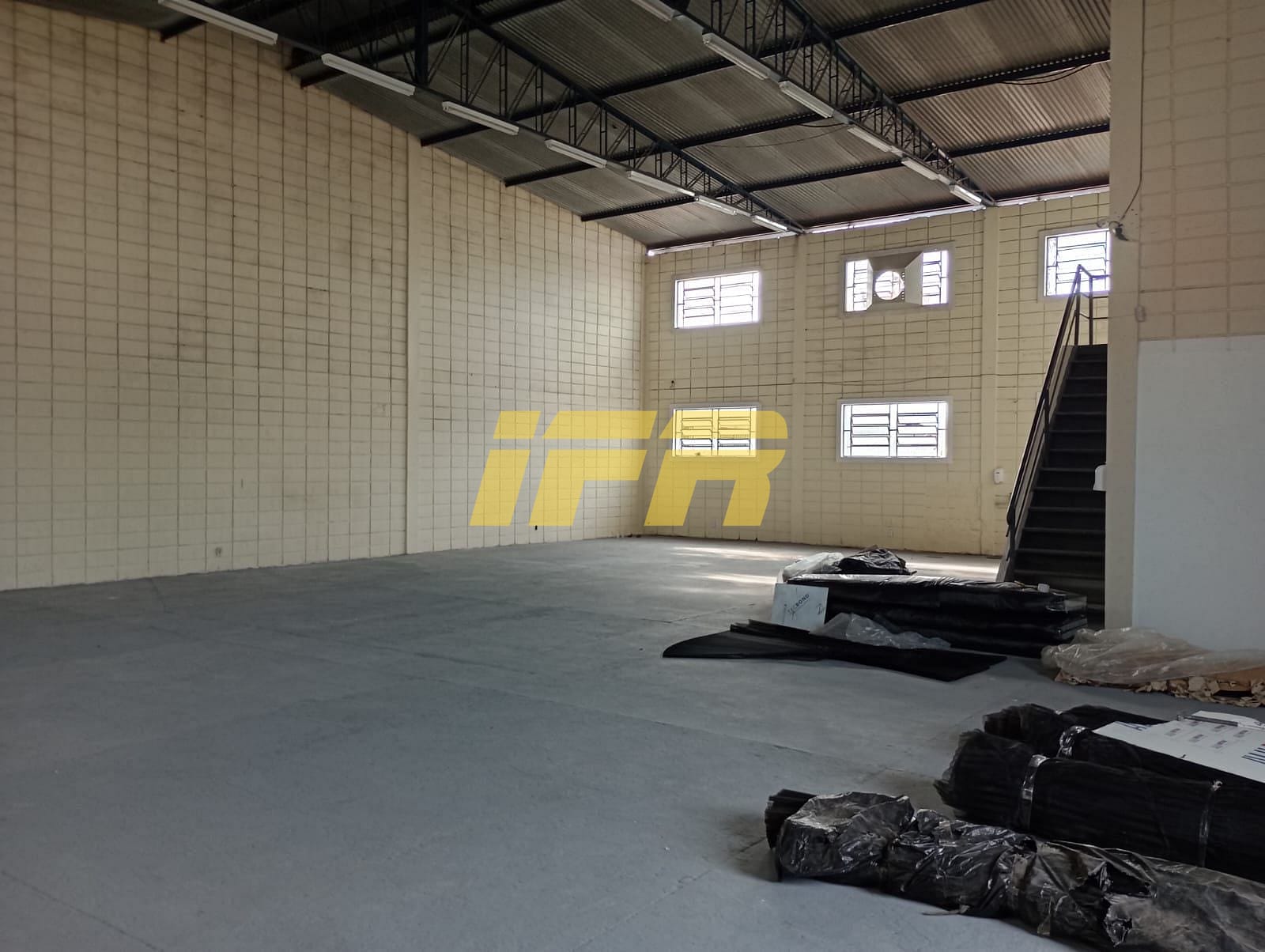 Depósito-Galpão, 500 m² - Foto 1