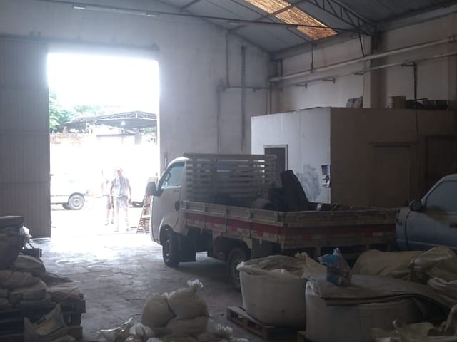 Galpão / Barracão à venda, no bairro Monte Alegre em Camboriú