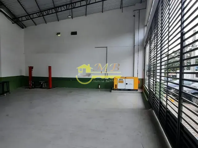 Loja com 323m², para alugar, no bairro Jardim Cristina em Campinas