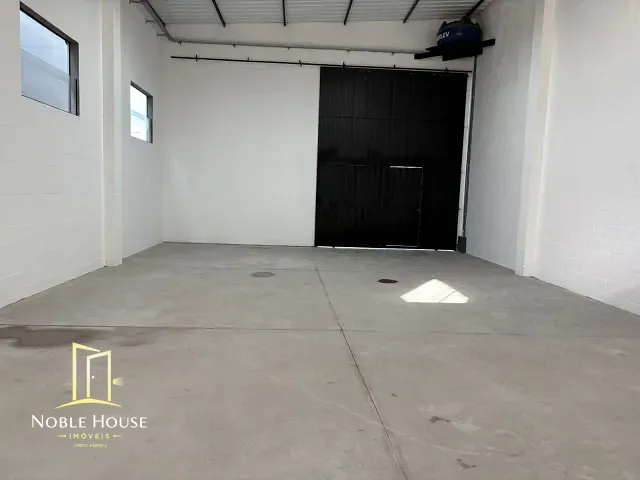 Galpão / Barracão com 250m², para alugar, no bairro Santa Claudina em Vinhedo