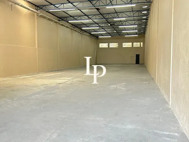 Galpão / Barracão com 587m², para alugar, no bairro Prosperidade em São Caetano do Sul