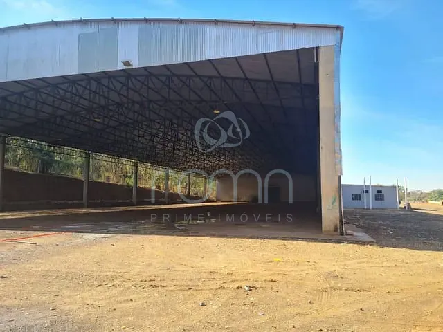 Galpão / Barracão com 4500m², para alugar, no bairro KM 463 em Bálsamo