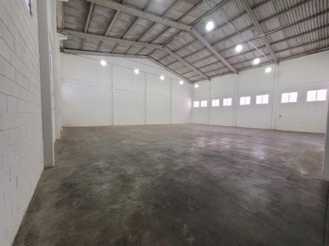 Foto do Galpão / Barracão - Galpão para alugar, 667 m² por R$ 15.000,00/mês - Eldorado - São José dos Campos/SP | RUSSI IMÓVEIS