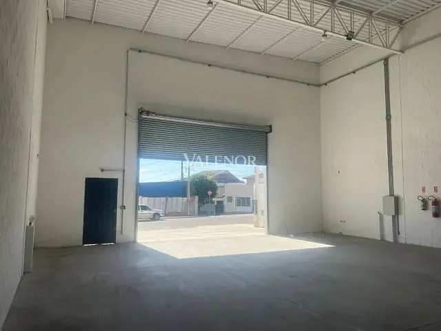 Galpão / Barracão com 400m², à venda, no bairro Parque Residencial Jundiaí em Jundiaí