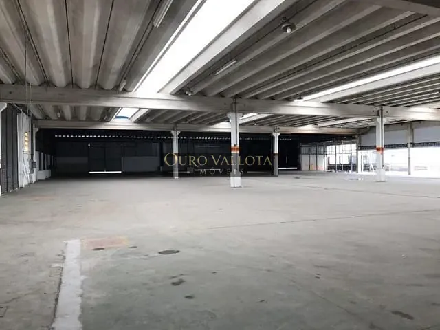 Galpão / Barracão com 10900m², para alugar, no bairro Parque São Lourenço em São Paulo