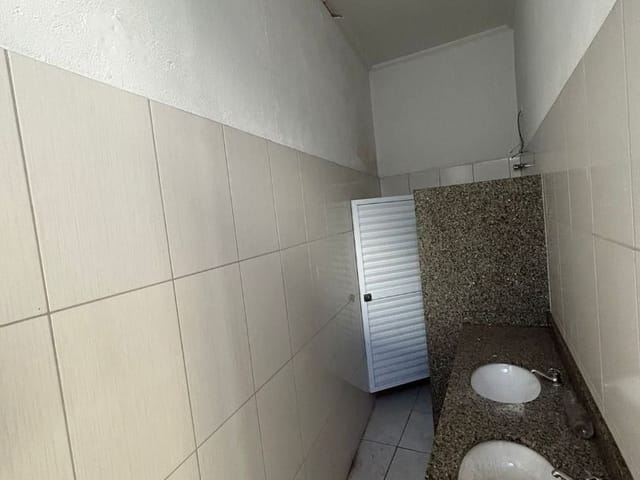 Galpão / Barracão com 310m², à venda, no bairro Vila Nova em Poços de Caldas