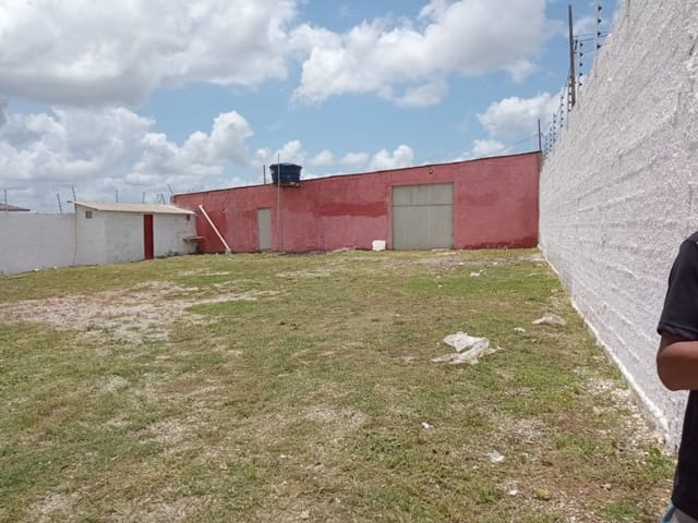 Galpão / Barracão com 900m², à venda, no bairro Conjunto João Alves em Nossa Senhora do Socorro