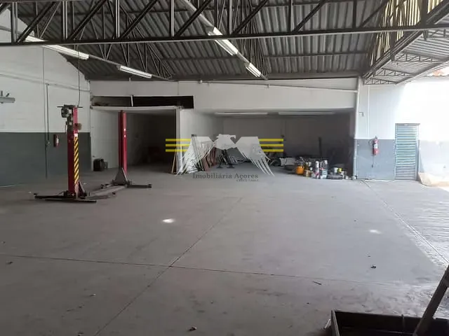 Galpão / Barracão à venda ou para alugar, no bairro Belém em São Paulo