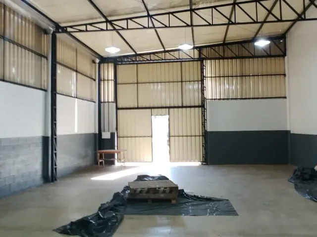 Galpão / Barracão para alugar, no bairro Cordeiros em Itajaí