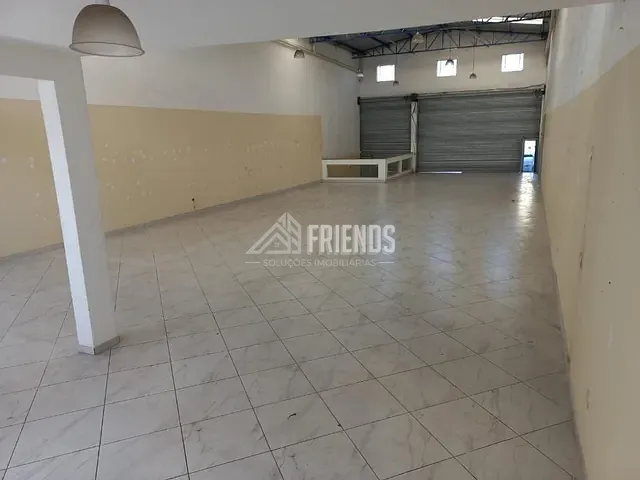 Galpão / Barracão com 670m², para alugar, no bairro Cangaíba em São Paulo