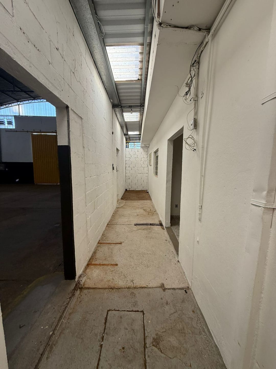 Depósito-Galpão, 200 m² - Foto 9