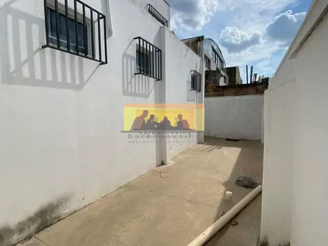 Galpão / Barracão com 378m², à venda, no bairro Vila Santa Isabel em Campinas