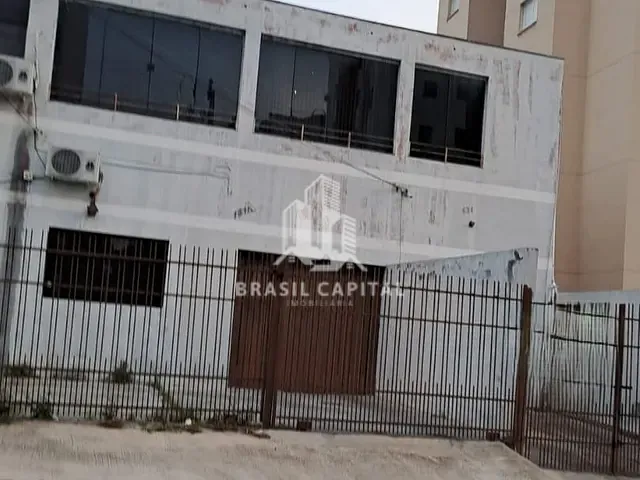 Galpão / Barracão à venda, no bairro Jardim Nova Manchester em Sorocaba
