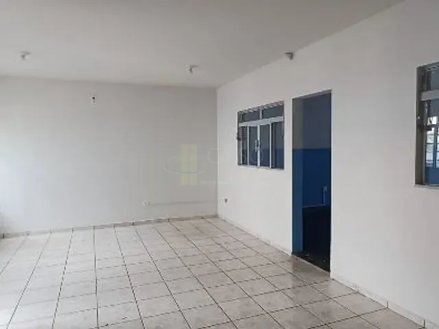 Galpão / Barracão com 336m², para alugar, no bairro Jardim Paineiras em Apucarana