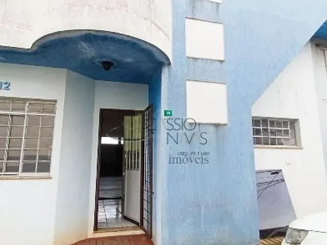 Galpão / Barracão com 336m², para alugar, no bairro Jardim Paineiras em Apucarana
