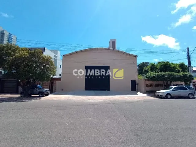 Galpão / Barracão com 630m², para alugar, no bairro Prainha em Santarém