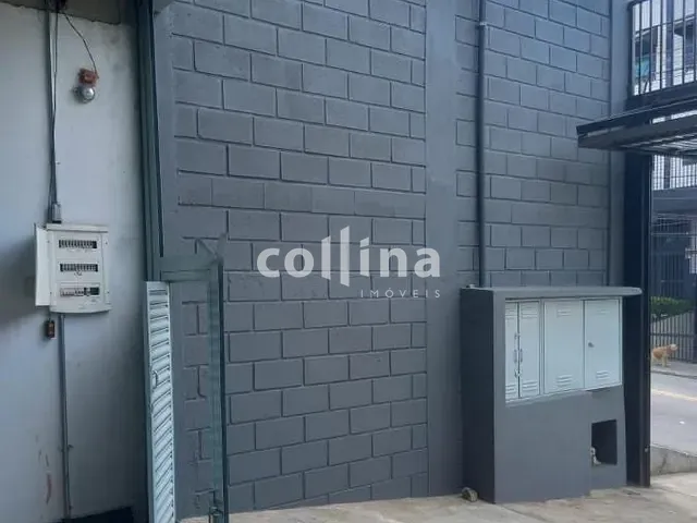 Galpão / Barracão com 225m², para alugar, no bairro Jardim Santo Estêvão em Carapicuíba