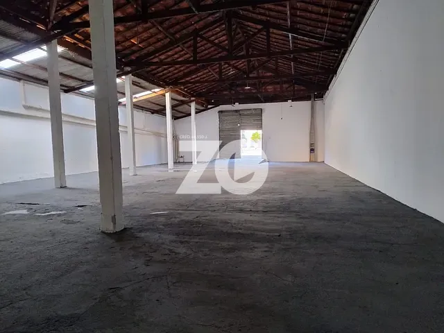 Galpão / Barracão à venda, no bairro Vila Santo Antônio em Bauru
