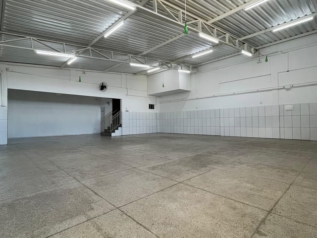 Foto do Galpão / Barracão - Galpão / Deposito com 300 metros para locação, Etelvina Carneiro, Belo Horizonte, MG | Deltalar Imóveis