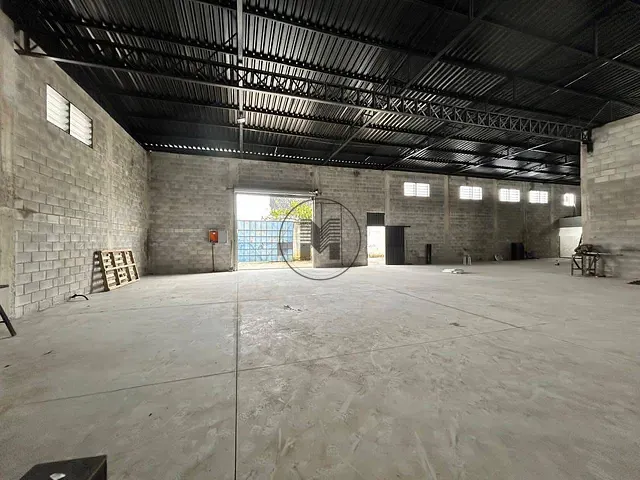 Galpão / Barracão para alugar, no bairro Parque Aeroporto em Taubaté