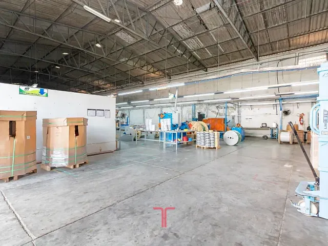 Galpão / Barracão com 1885m², à venda, no bairro Cidade Industrial em Curitiba