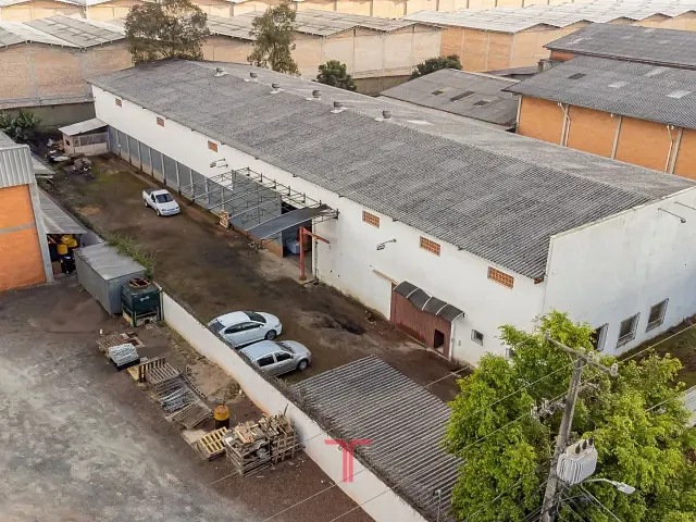 Galpão / Barracão com 1885m², à venda, no bairro Cidade Industrial em Curitiba