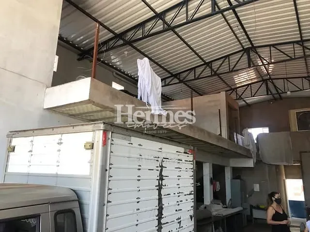 Galpão / Barracão com 300m², para alugar, no bairro Santa Cecília em Paulínia