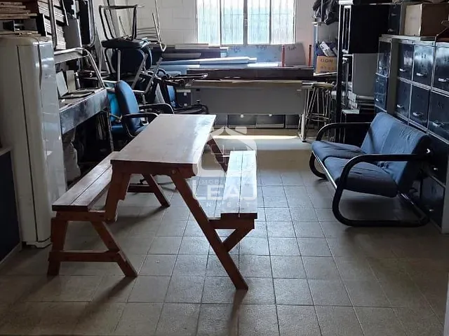 Galpão / Barracão com 370m², à venda, no bairro Jardim São Luís em São Paulo