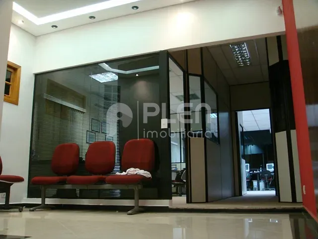 Galpão / Barracão com 750m², à venda, no bairro Vila Amália (Zona Norte) em São Paulo