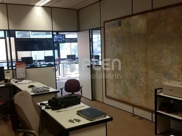 Galpão / Barracão com 750m², à venda, no bairro Vila Amália (Zona Norte) em São Paulo