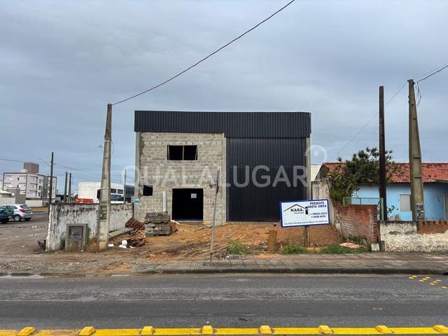 Galpão / Barracão para alugar, no bairro Revoredo em Tubarão