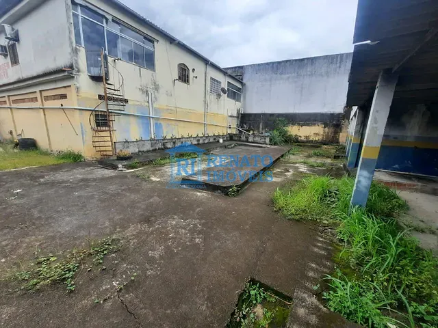 Galpão / Barracão para alugar, no bairro Centro em Maricá