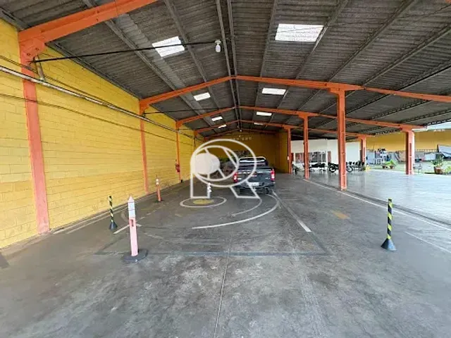 Galpão / Barracão com 700m², à venda ou para alugar, no bairro Vila Alay Jose Correa em Registro