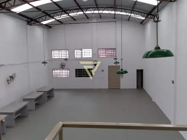 Galpão / Barracão com 500m², para alugar, no bairro Residencial e Comercial Palmares em Ribeirão Preto