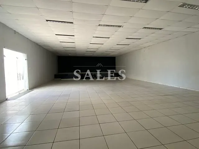 Galpão / Barracão com 750m², para alugar, no bairro Costa Carvalho em Juiz de Fora