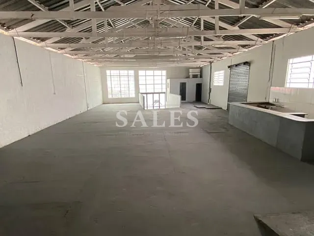 Galpão / Barracão com 750m², para alugar, no bairro Costa Carvalho em Juiz de Fora