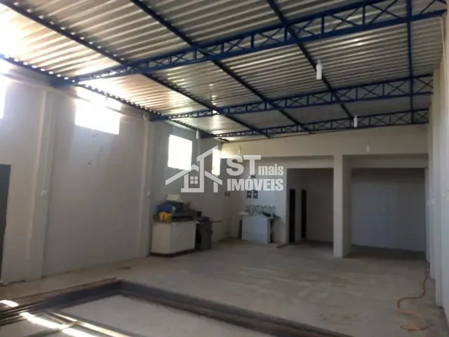Galpão / Barracão com 110m², para alugar, no bairro Jardim Mirante em Andradas