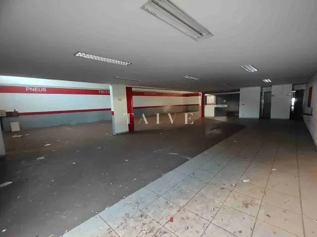Galpão / Barracão com 800m², para alugar, no bairro Jardim Shangri-la A em Londrina